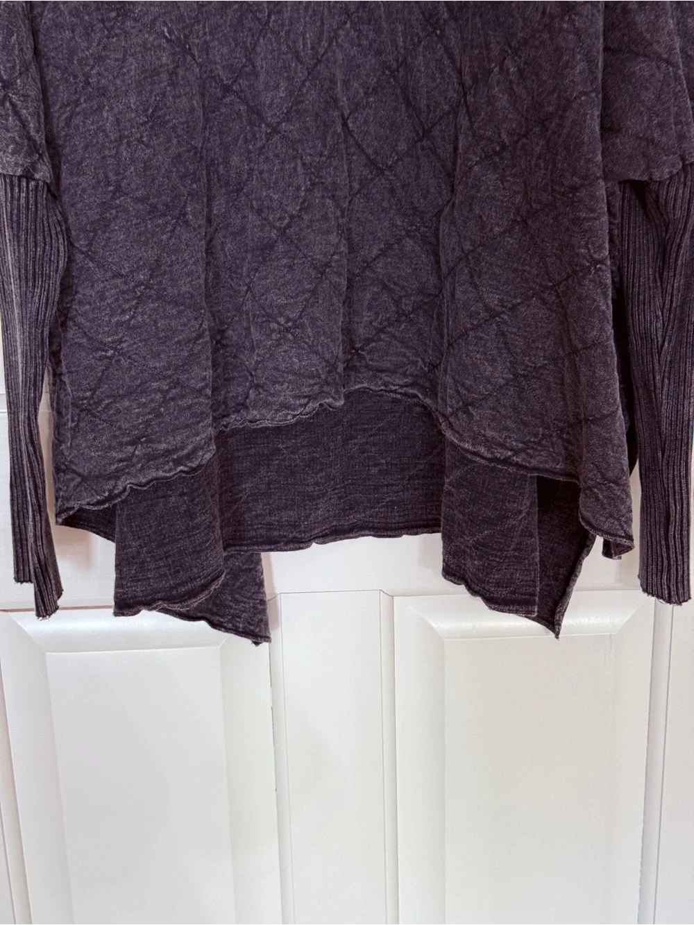 Free People Shiloh 3/4 Zip Quilted Low-High Sweatshirt Charcoal Size Large 25645